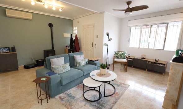 Resale - Villa - San Miguel de Salinas - Las Filipinas