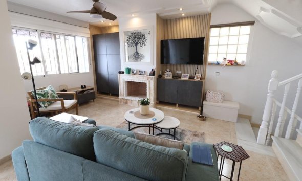 Resale - Villa - San Miguel de Salinas - Las Filipinas