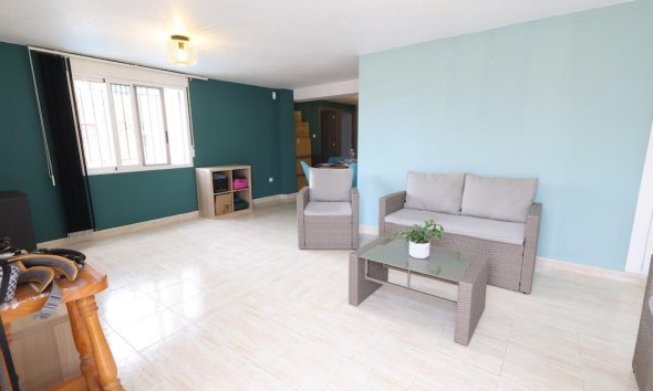 Resale - Villa - San Miguel de Salinas - Las Filipinas
