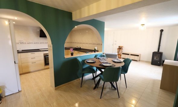 Resale - Villa - San Miguel de Salinas - Las Filipinas