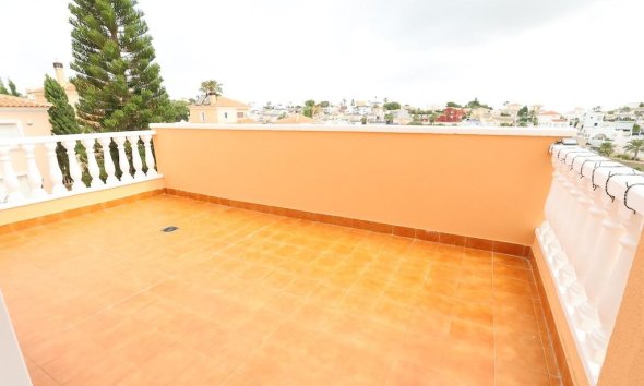 Resale - Villa - San Miguel de Salinas - Las Filipinas