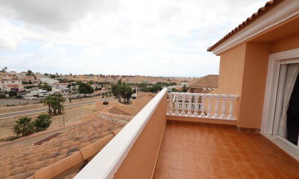 Resale - Villa - San Miguel de Salinas - Las Filipinas