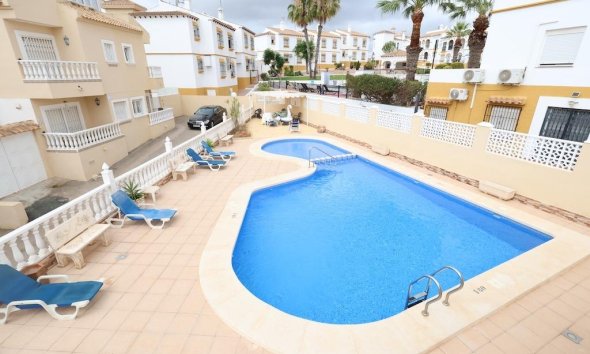 Resale - Villa - San Miguel de Salinas - Las Filipinas