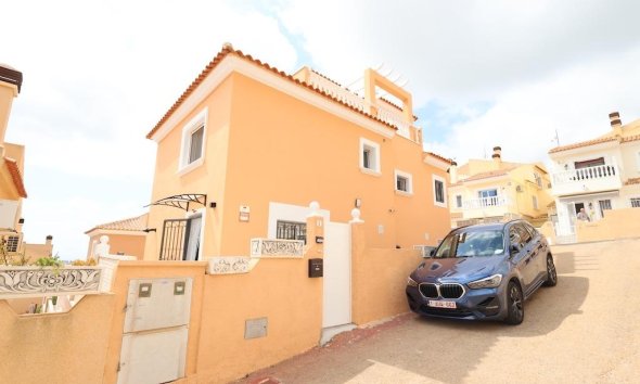 Resale - Villa - San Miguel de Salinas - Las Filipinas