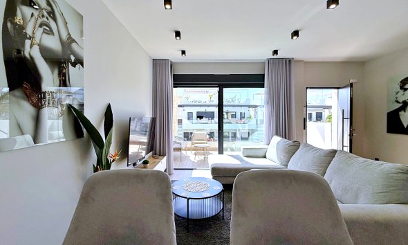 Resale - Apartment - Orihuela Costa - Punta Prima