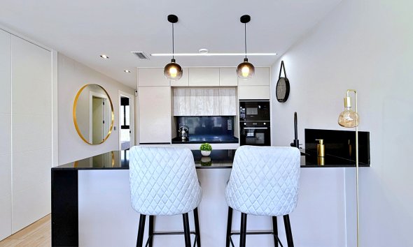 Resale - Apartment - Orihuela Costa - Punta Prima