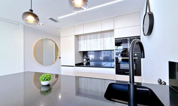 Resale - Apartment - Orihuela Costa - Punta Prima