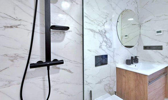 Resale - Apartment - Orihuela Costa - Punta Prima