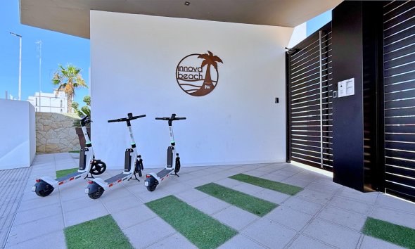 Resale - Apartment - Orihuela Costa - Punta Prima