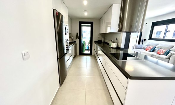 Resale - Apartment - Orihuela Costa - Los Dolses