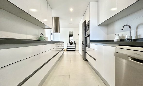 Resale - Apartment - Orihuela Costa - Los Dolses