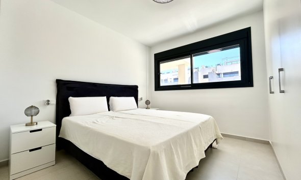 Resale - Apartment - Orihuela Costa - Los Dolses