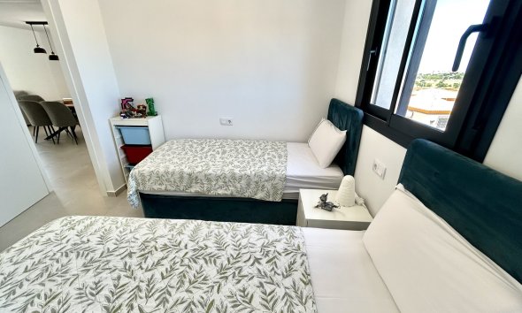 Resale - Apartment - Orihuela Costa - Los Dolses