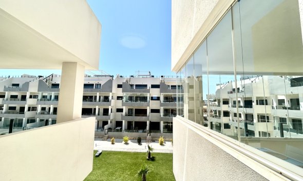 Resale - Apartment - Orihuela Costa - Los Dolses