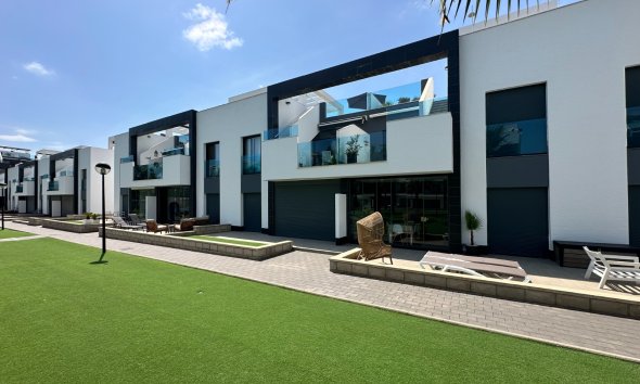 Resale - Apartment - Guardamar del Segura - El Raso