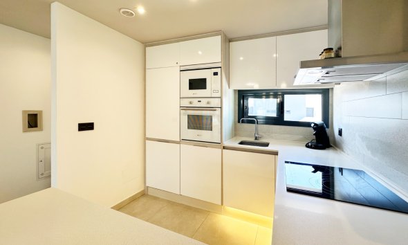 Resale - Apartment - Guardamar del Segura - El Raso