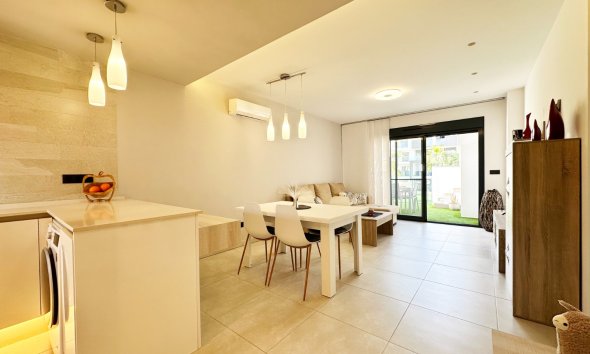 Resale - Apartment - Guardamar del Segura - El Raso