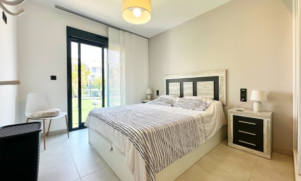 Resale - Apartment - Guardamar del Segura - El Raso