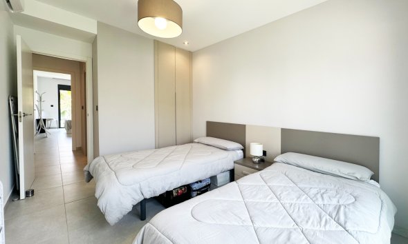 Resale - Apartment - Guardamar del Segura - El Raso