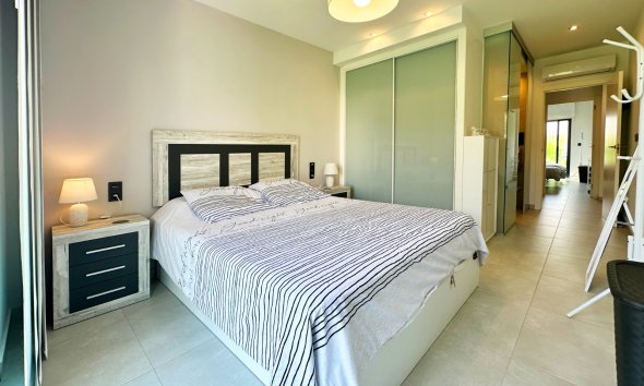 Resale - Apartment - Guardamar del Segura - El Raso