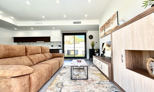 Resale - Villa - Orihuela Costa - Villamartín