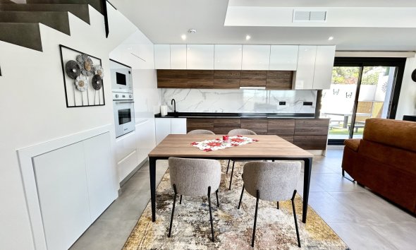 Resale - Villa - Orihuela Costa - Villamartín
