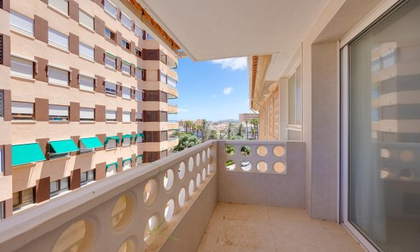 Resale - Apartment - Torrevieja - La Mata