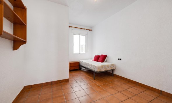 Resale - Apartment - Torrevieja - La Mata