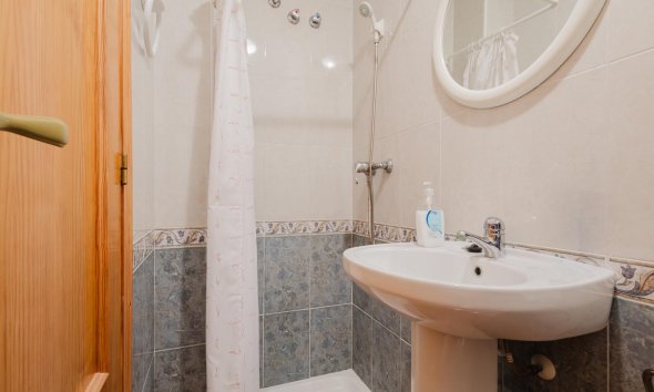 Resale - Apartment - Torrevieja - Playa del Acequión