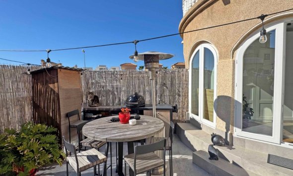 Resale - Terraced house / Townhouse - Orihuela Costa - Villamartín
