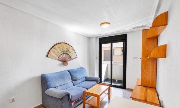Reventa - Apartamento / Dúplex - Torrevieja