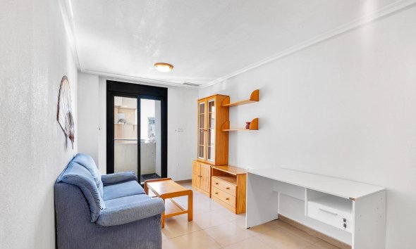 Reventa - Apartamento / Dúplex - Torrevieja