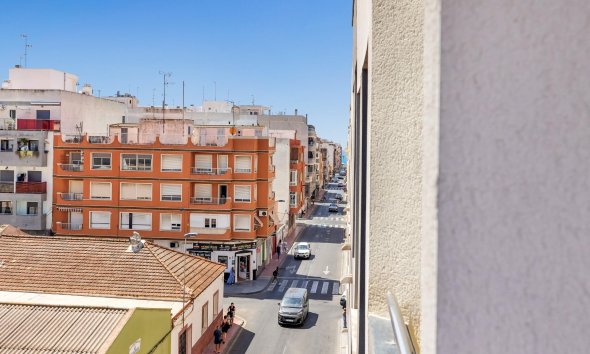 Reventa - Apartamento / Dúplex - Torrevieja
