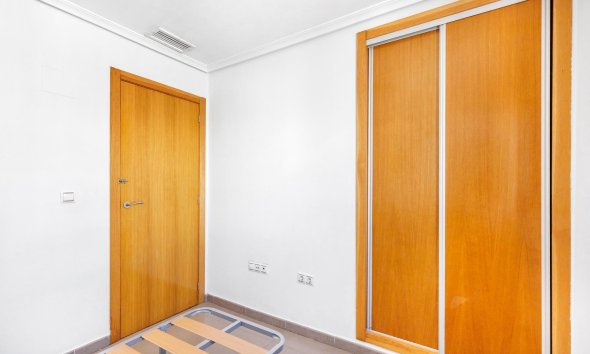 Reventa - Apartamento / Dúplex - Torrevieja