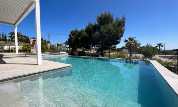 Reventa - Villa - Orihuela - Las Colinas Golf