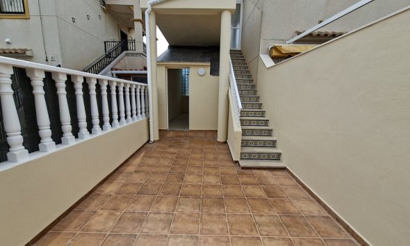 Resale - Apartment - Orihuela Costa - Punta Prima