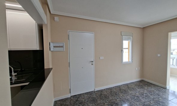 Resale - Apartment - Orihuela Costa - Punta Prima