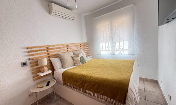 Resale - Terraced house / Townhouse - Torrevieja - Los Balcones