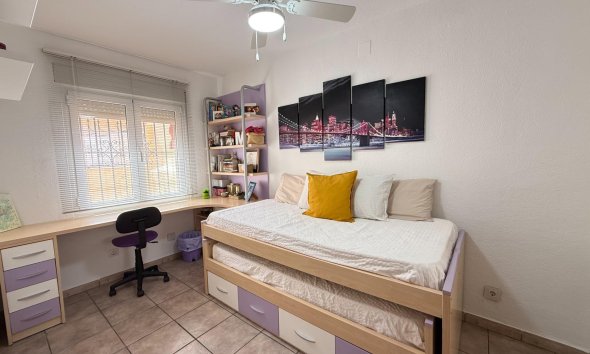 Resale - Terraced house / Townhouse - Torrevieja - Los Balcones