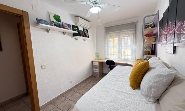 Resale - Terraced house / Townhouse - Torrevieja - Los Balcones