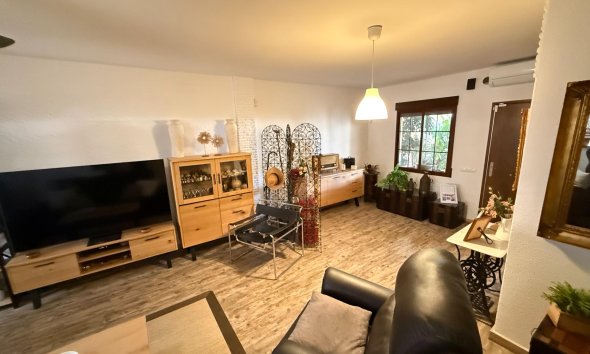 Resale - Terraced house / Townhouse - Torrevieja - Los Balcones