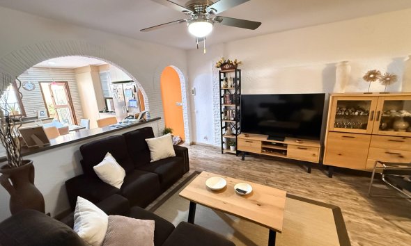 Resale - Terraced house / Townhouse - Torrevieja - Los Balcones