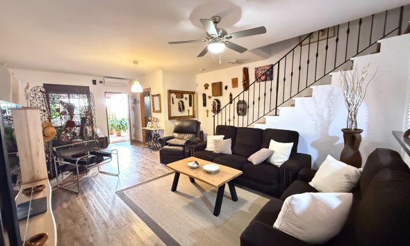 Resale - Terraced house / Townhouse - Torrevieja - Los Balcones