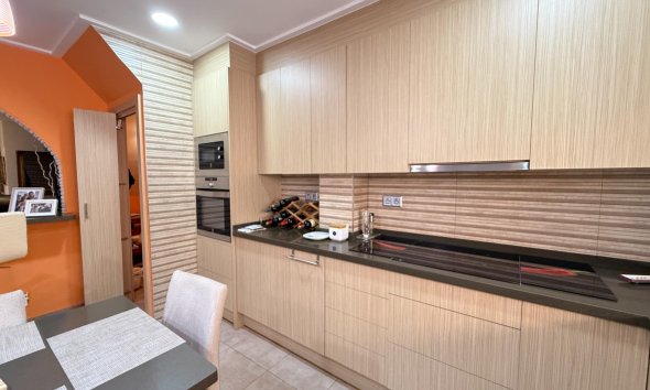 Resale - Terraced house / Townhouse - Torrevieja - Los Balcones