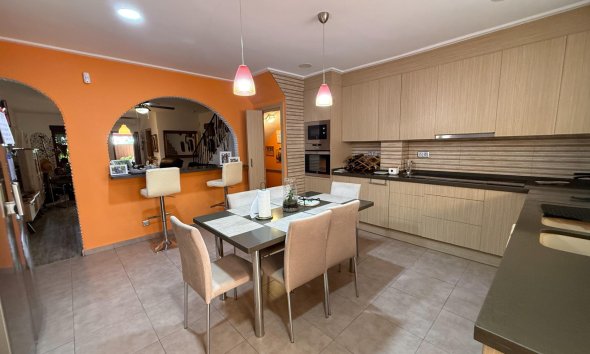 Resale - Terraced house / Townhouse - Torrevieja - Los Balcones