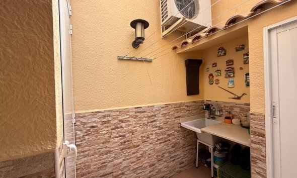 Resale - Terraced house / Townhouse - Torrevieja - Los Balcones