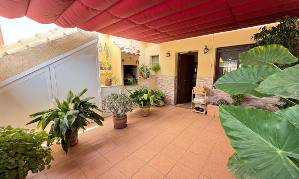 Resale - Terraced house / Townhouse - Torrevieja - Los Balcones