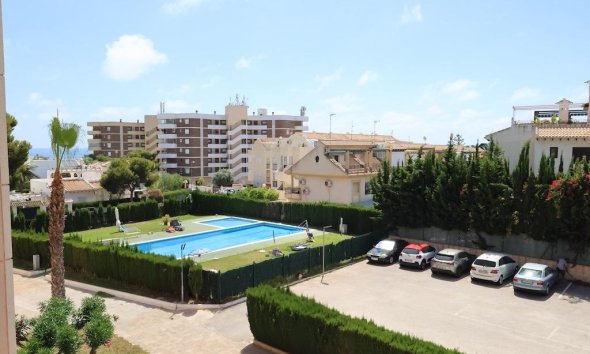 Resale - Apartment - Orihuela Costa - La Zenia