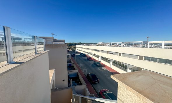 Resale - Terraced house / Townhouse - Torrevieja - Los Balcones