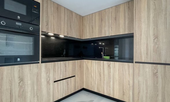 Resale - Apartment - Orihuela Costa - Punta Prima